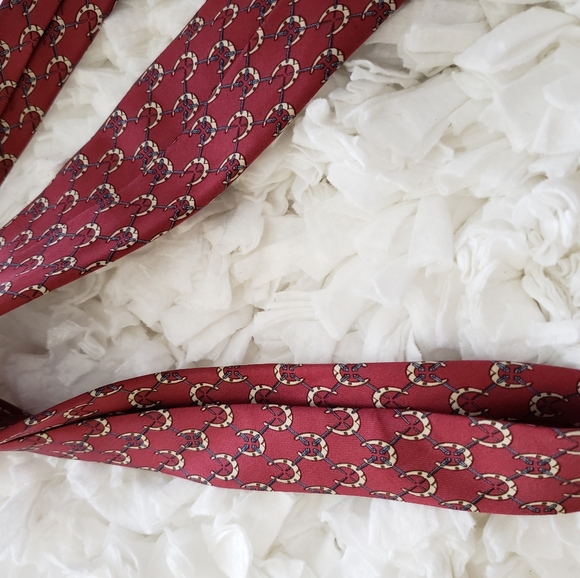 HERMES PARIS VINTAGE HORSESHOE SILK TIE - Picture 3 of 13